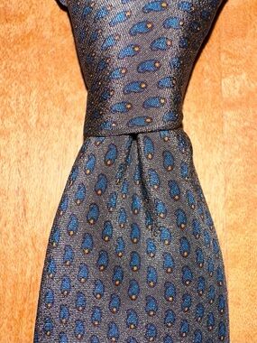 Bally Switzerland vintage tie like new